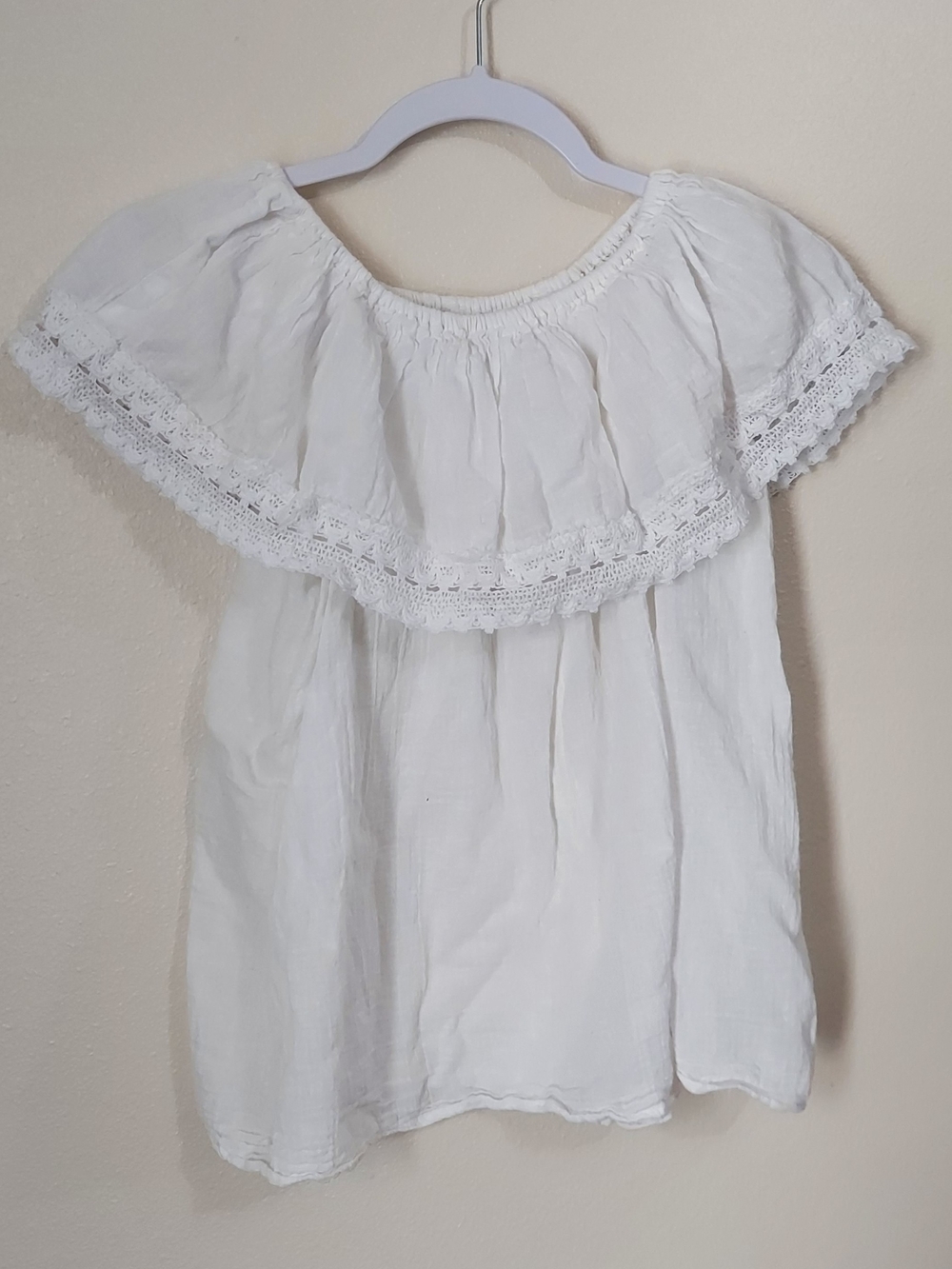 Women's White Off-Shoulder Lace-Trim Tunic Top